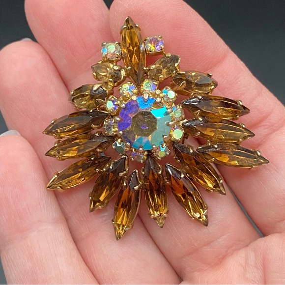 Vintage Navette Amber and Brown AB Rhinestone Brooch - Old Hollywood Style - Picture 9 of 13